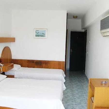 Hotel Ozka 3*